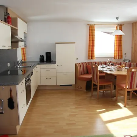 Haus Lutea